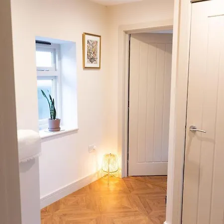 Amarelo Apartment, Central Charlbury, 1 Super King Bed Exterior foto