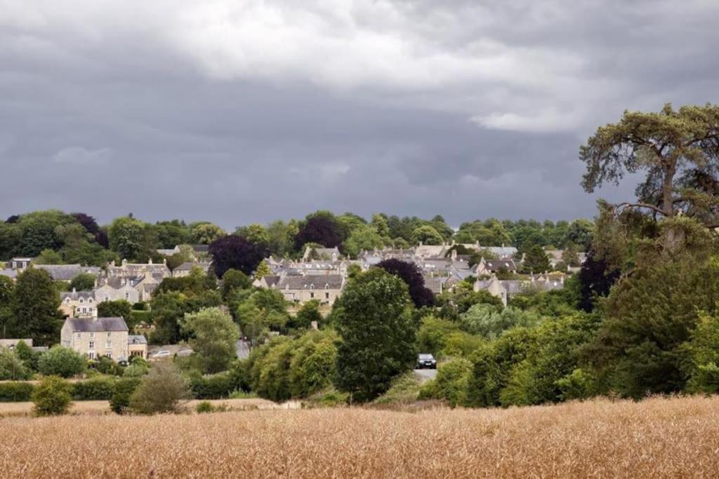 Amarelo Apartment, Charlbury, 1 Super King Bed * Charlbury